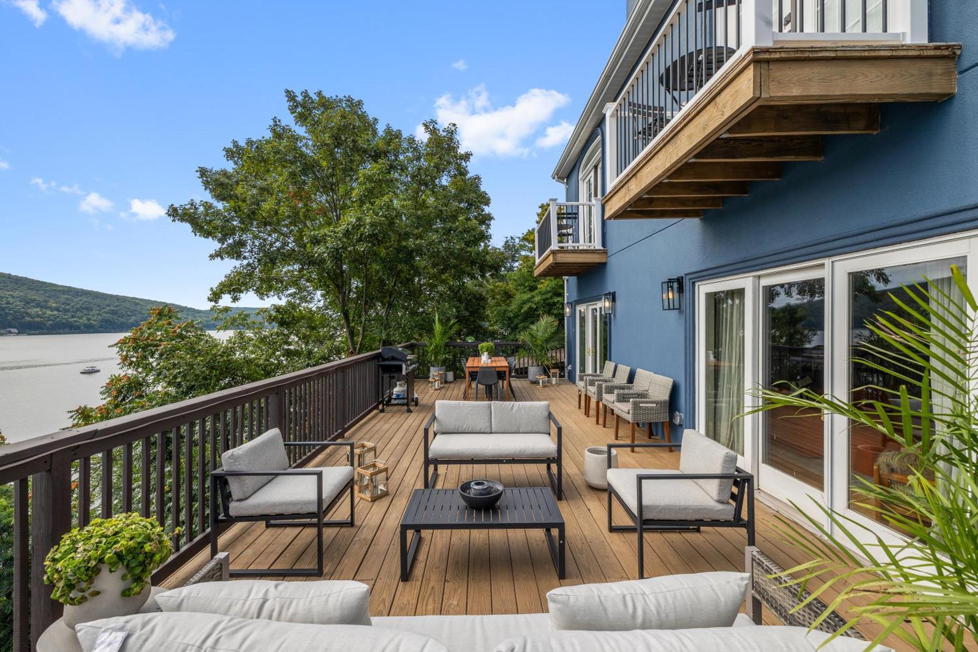 Lakeview House - Hot Tub - Firepit - Stunning Views - Spacious Deck - Cozy Living Room - Bar Greenwood Lake Exteriör bild