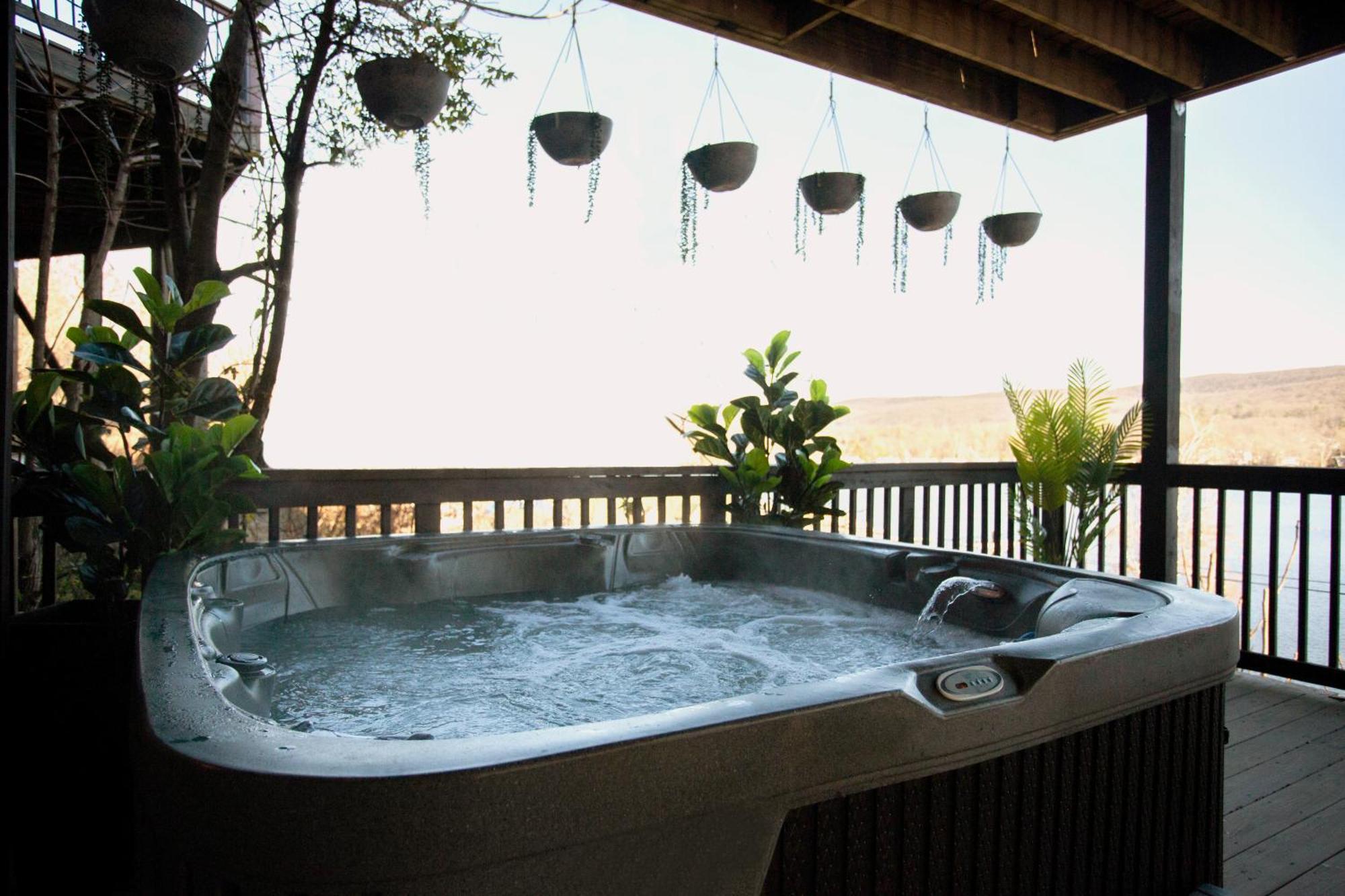 Lakeview House - Hot Tub - Firepit - Stunning Views - Spacious Deck - Cozy Living Room - Bar Greenwood Lake Exteriör bild