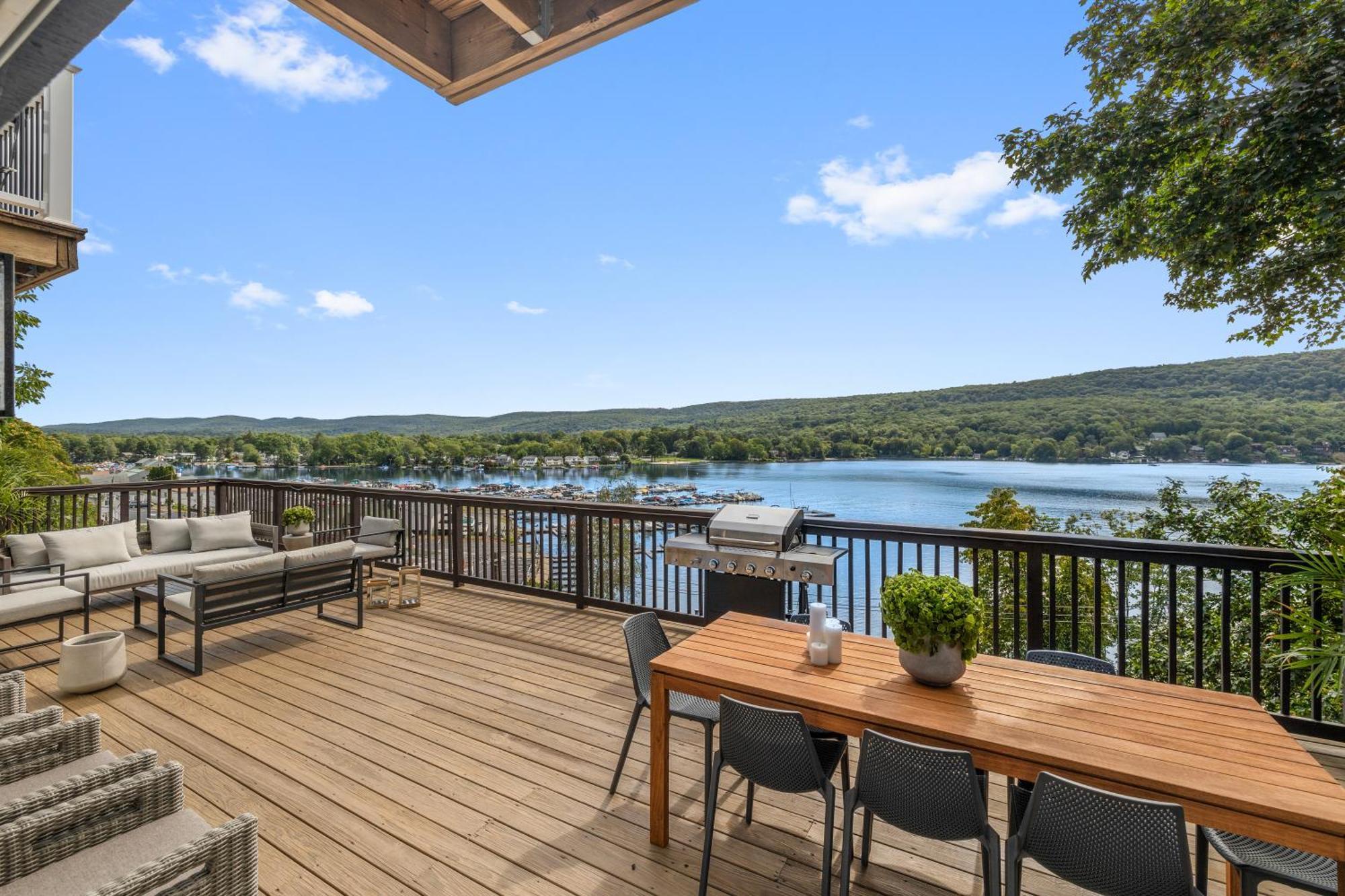 Lakeview House - Hot Tub - Firepit - Stunning Views - Spacious Deck - Cozy Living Room - Bar Greenwood Lake Exteriör bild